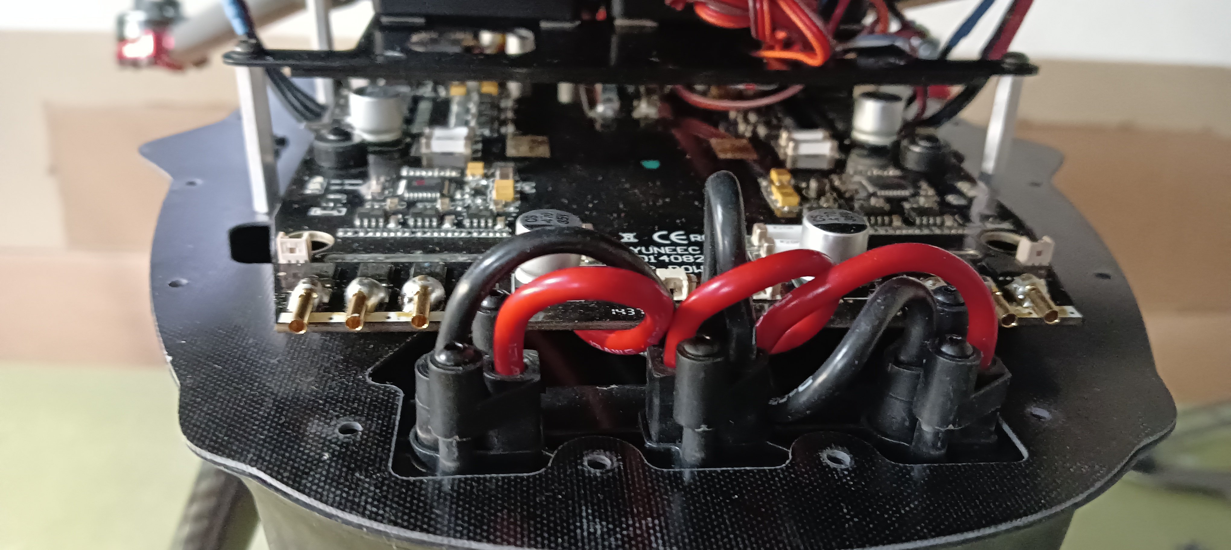 Case_open_back_03.jpg