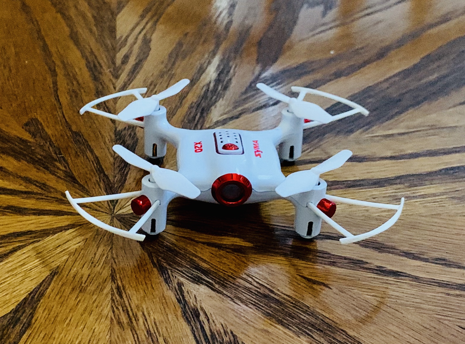 Syma X20